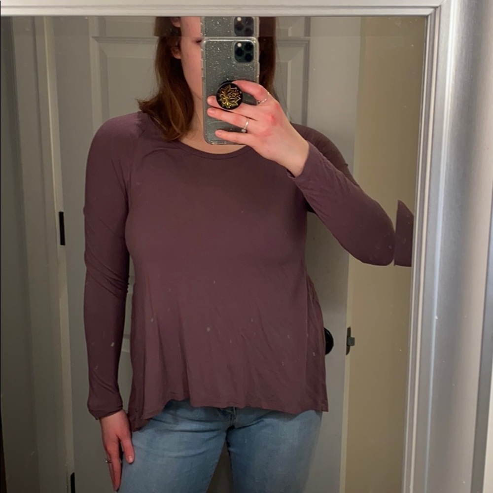 Soft and sexy long sleeve tee from AE🥰